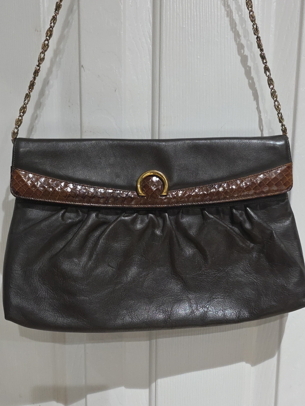 Yvonne Boutique NY VTG Brown Leather Covertible Design Bag with Gold Accent